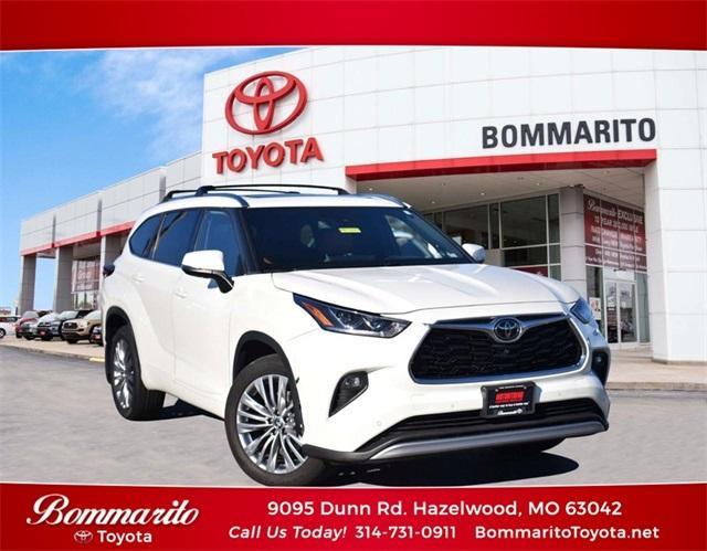 used 2021 Toyota Highlander car, priced at $41,755