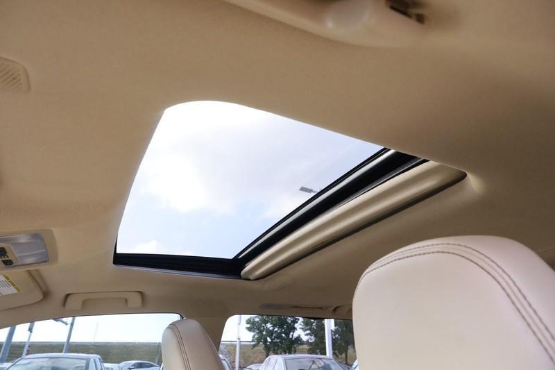 used 2019 Toyota Highlander Hybrid car, priced at $27,190