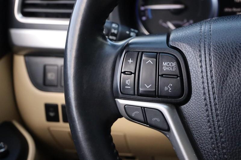 used 2019 Toyota Highlander Hybrid car, priced at $27,190