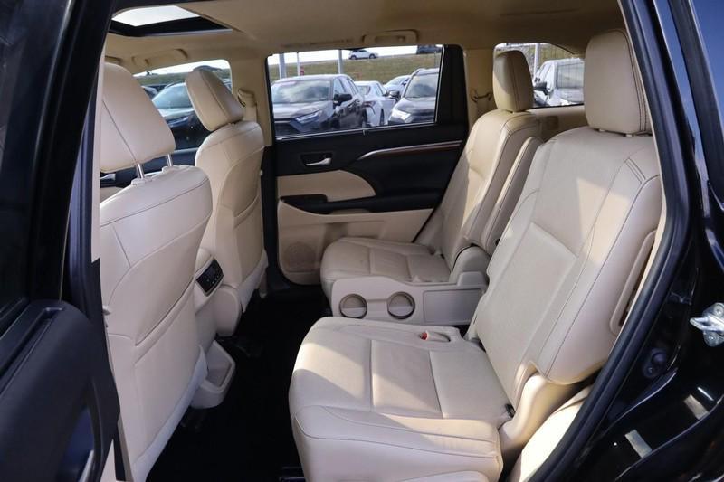 used 2019 Toyota Highlander Hybrid car, priced at $27,190