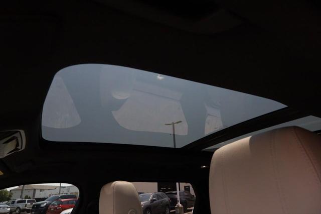 used 2021 Land Rover Range Rover Velar car, priced at $33,955