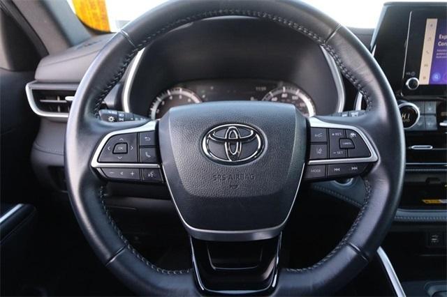 used 2024 Toyota Highlander car, priced at $45,955