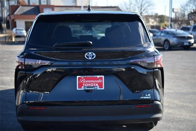 used 2024 Toyota Sienna car, priced at $45,844