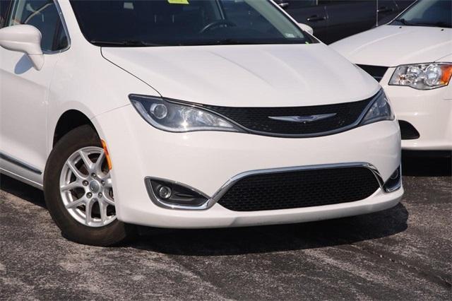 used 2020 Chrysler Pacifica car, priced at $17,995