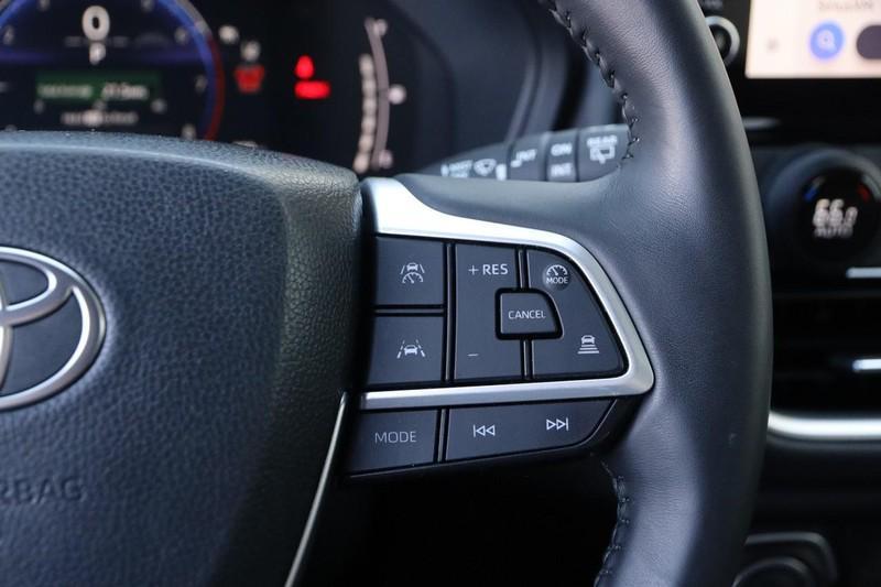 used 2025 Toyota Grand Highlander car, priced at $47,973