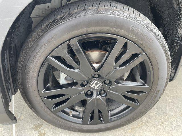 used 2022 Honda Pilot car, priced at $36,975