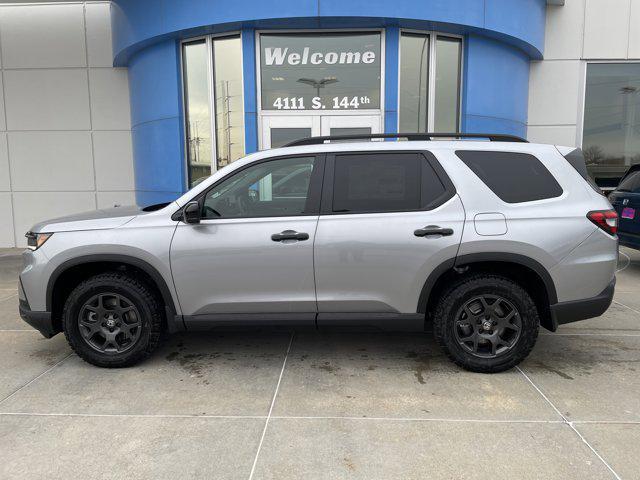 new 2025 Honda Pilot car, priced at $51,200