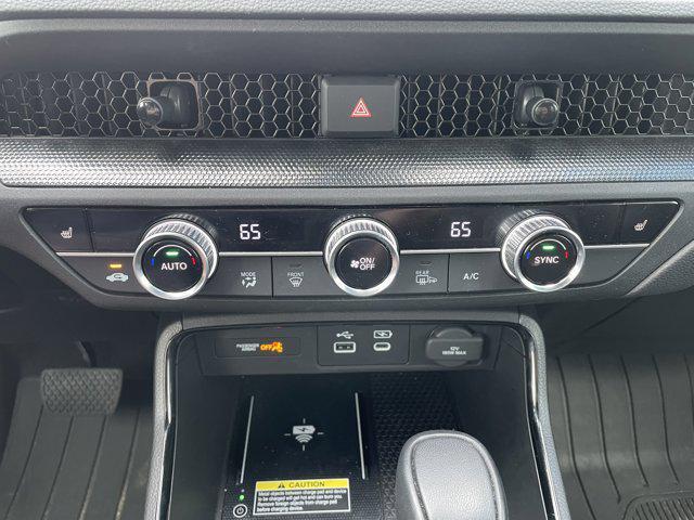 used 2025 Honda CR-V Hybrid car, priced at $38,975