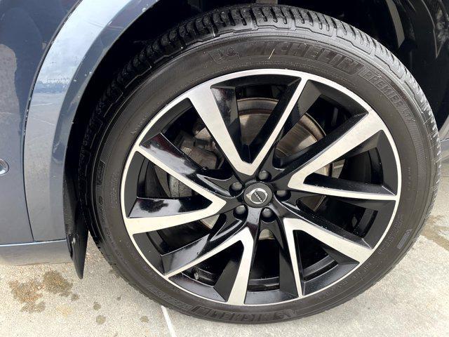 used 2018 Volvo XC90 car, priced at $18,975