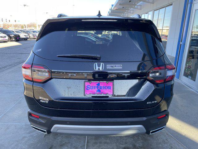 new 2025 Honda Pilot car, priced at $54,575