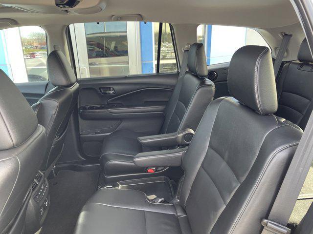 used 2022 Honda Pilot car, priced at $36,875