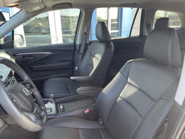 used 2022 Honda Pilot car, priced at $35,975