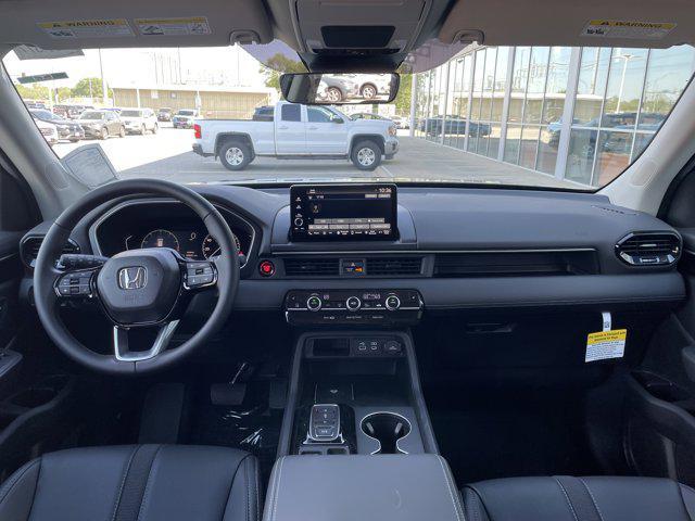 new 2025 Honda Pilot car, priced at $47,050