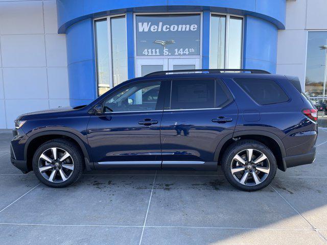 new 2025 Honda Pilot car, priced at $51,095