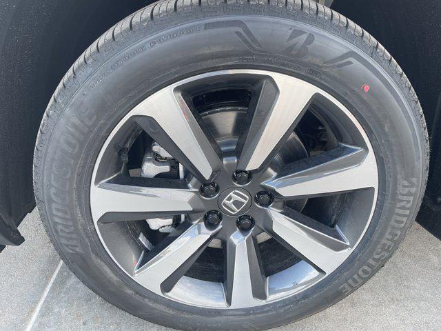 new 2025 Honda Pilot car, priced at $55,030