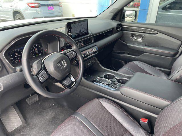 used 2025 Honda Pilot car, priced at $52,975