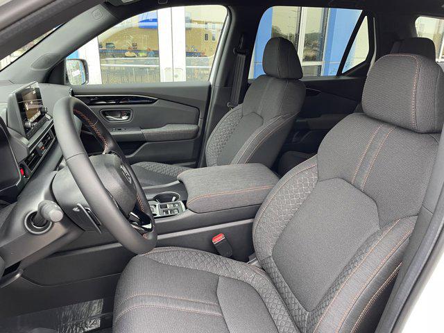 new 2025 Honda Pilot car, priced at $44,250