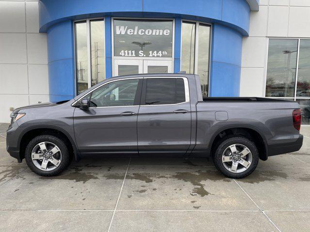 new 2025 Honda Ridgeline car, priced at $44,375