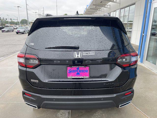 new 2025 Honda Pilot car, priced at $55,975