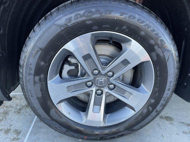 new 2025 Honda Pilot car, priced at $47,550