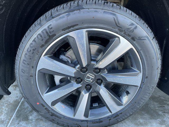 new 2025 Honda Pilot car, priced at $54,530