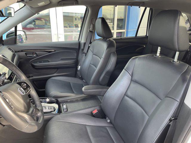 used 2022 Honda Pilot car, priced at $37,875