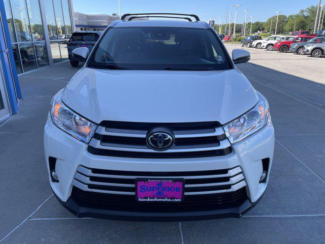 used 2019 Toyota Highlander car, priced at $24,395