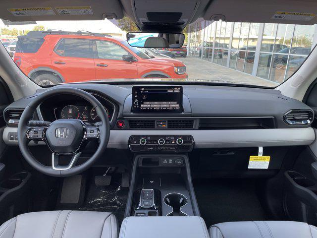 new 2025 Honda Pilot car, priced at $47,095