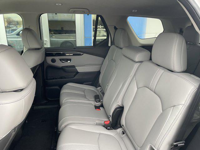 new 2025 Honda Pilot car, priced at $47,505