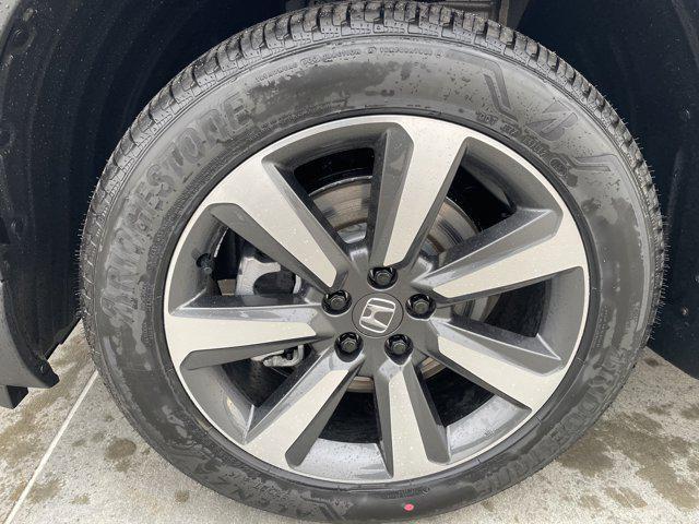 new 2025 Honda Pilot car, priced at $51,095