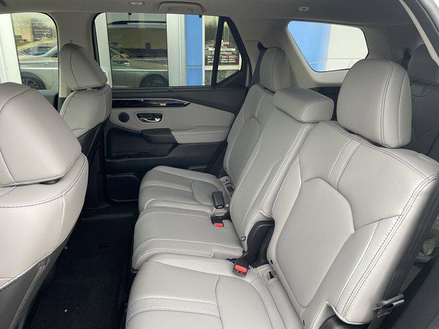 new 2025 Honda Pilot car, priced at $51,095