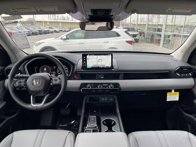 new 2025 Honda Pilot car, priced at $51,095