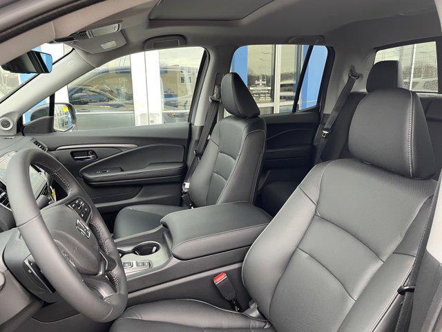 new 2025 Honda Ridgeline car, priced at $44,430