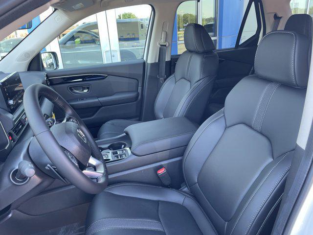 new 2025 Honda Pilot car, priced at $47,505