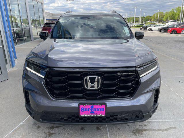 new 2025 Honda Pilot car, priced at $55,975