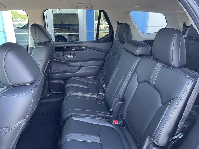 new 2025 Honda Pilot car, priced at $47,095