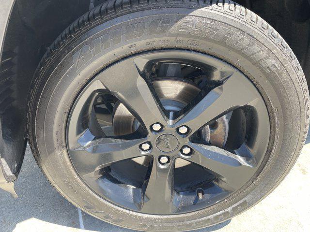 used 2023 Jeep Grand Cherokee car, priced at $34,995