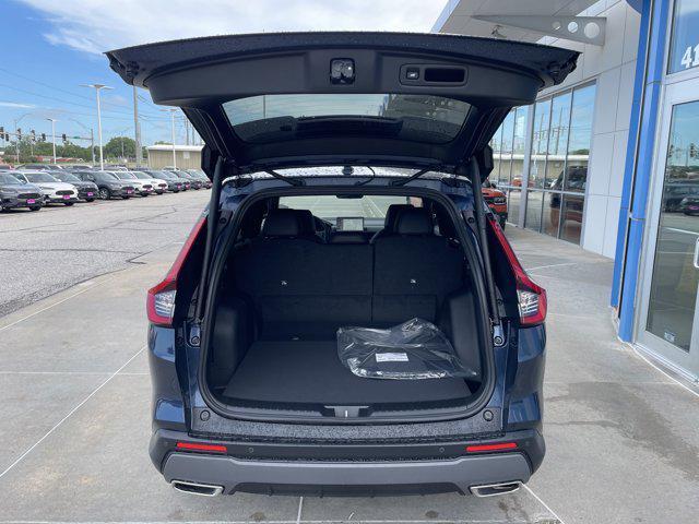 new 2026 Honda CR-V Hybrid car, priced at $43,645