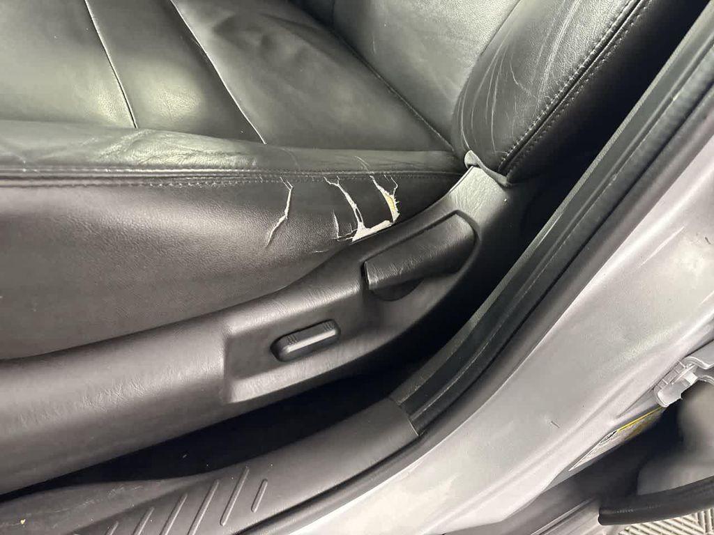 used 2010 Ford Escape car, priced at $3,900