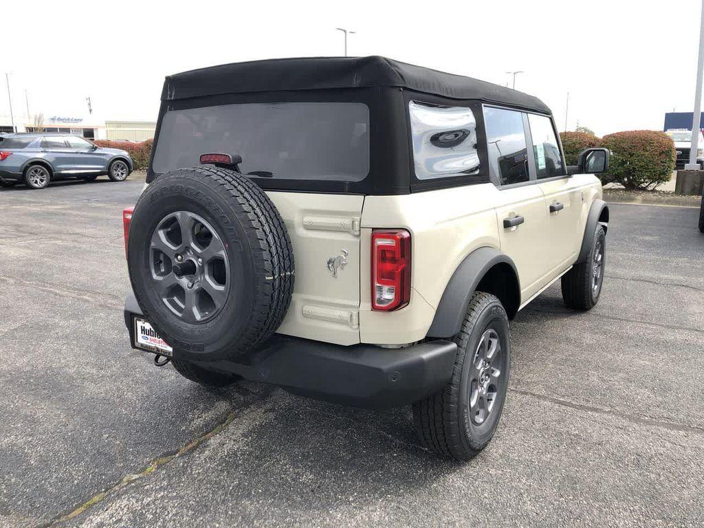 new 2025 Ford Bronco car, priced at $44,566