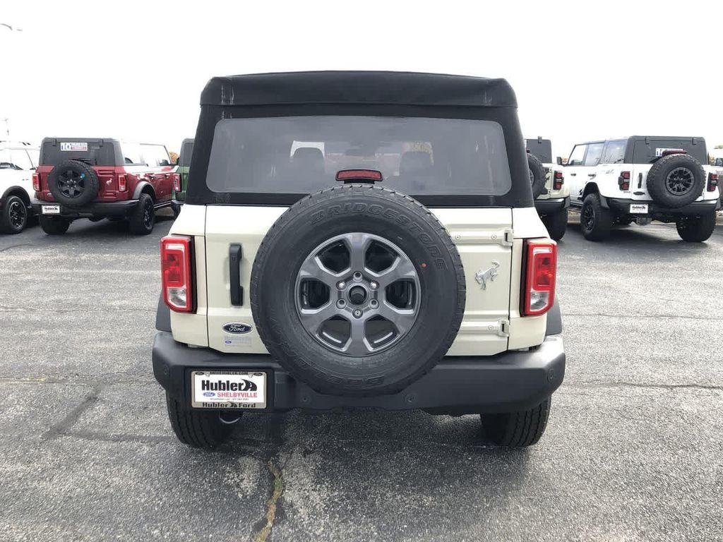 new 2025 Ford Bronco car, priced at $44,566