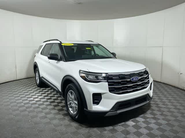 new 2025 Ford Explorer car, priced at $42,882