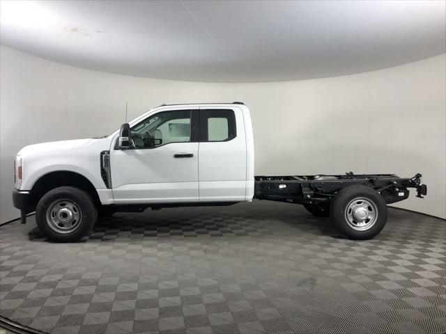 new 2025 Ford F-350 car, priced at $54,893