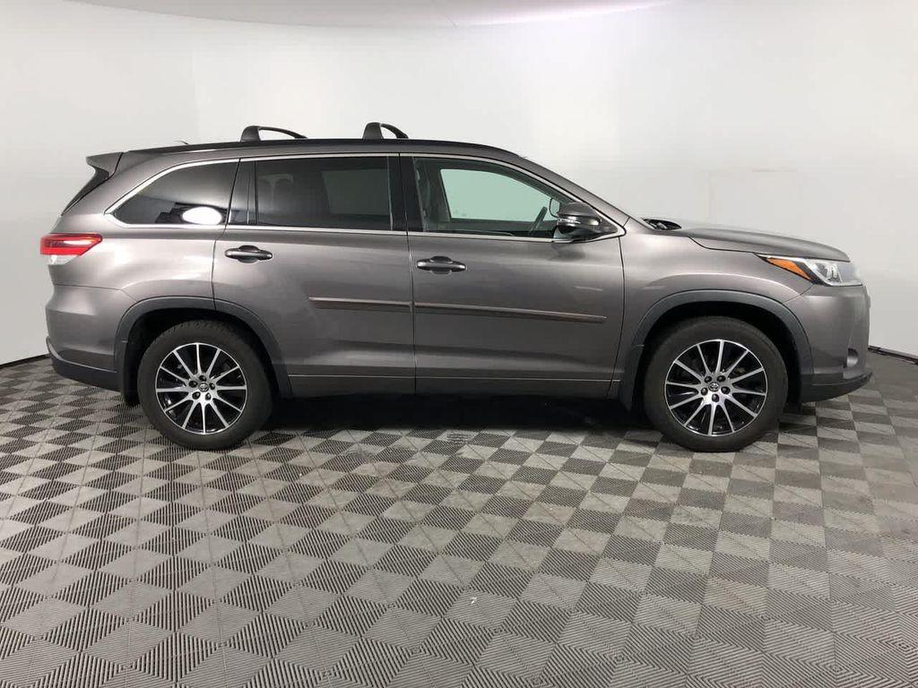 used 2017 Toyota Highlander car, priced at $19,880