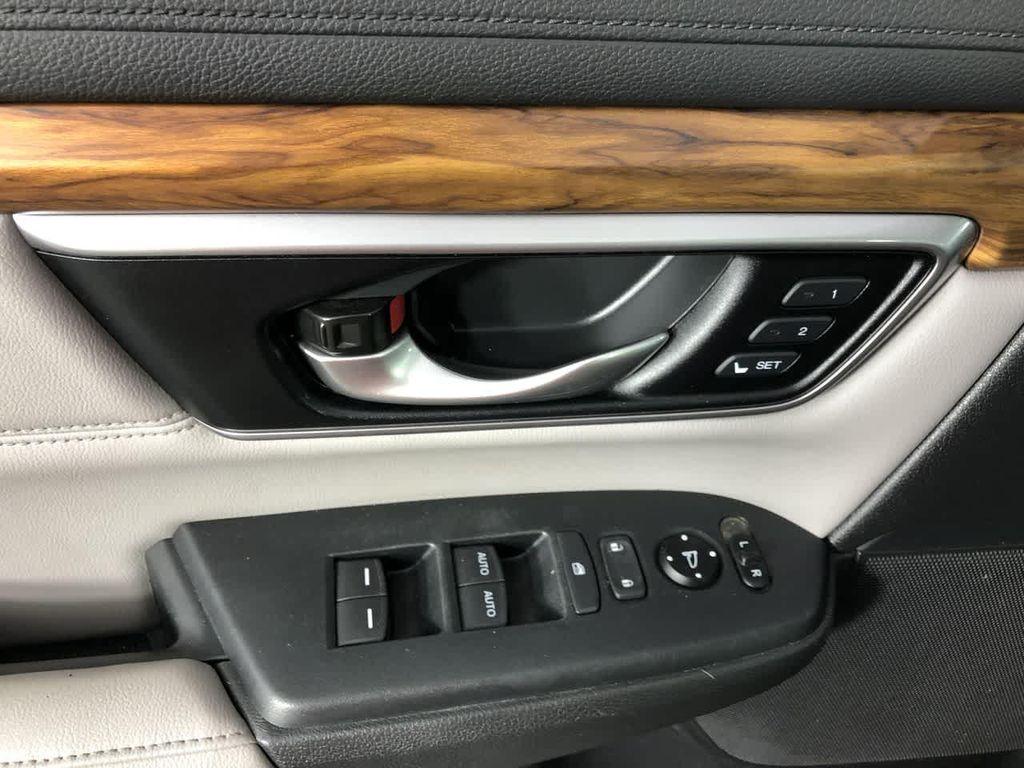 used 2017 Honda CR-V car, priced at $22,900