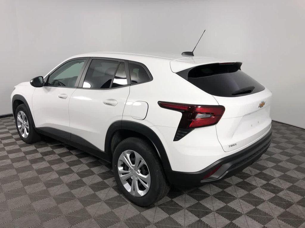 used 2025 Chevrolet Trax car, priced at $18,750
