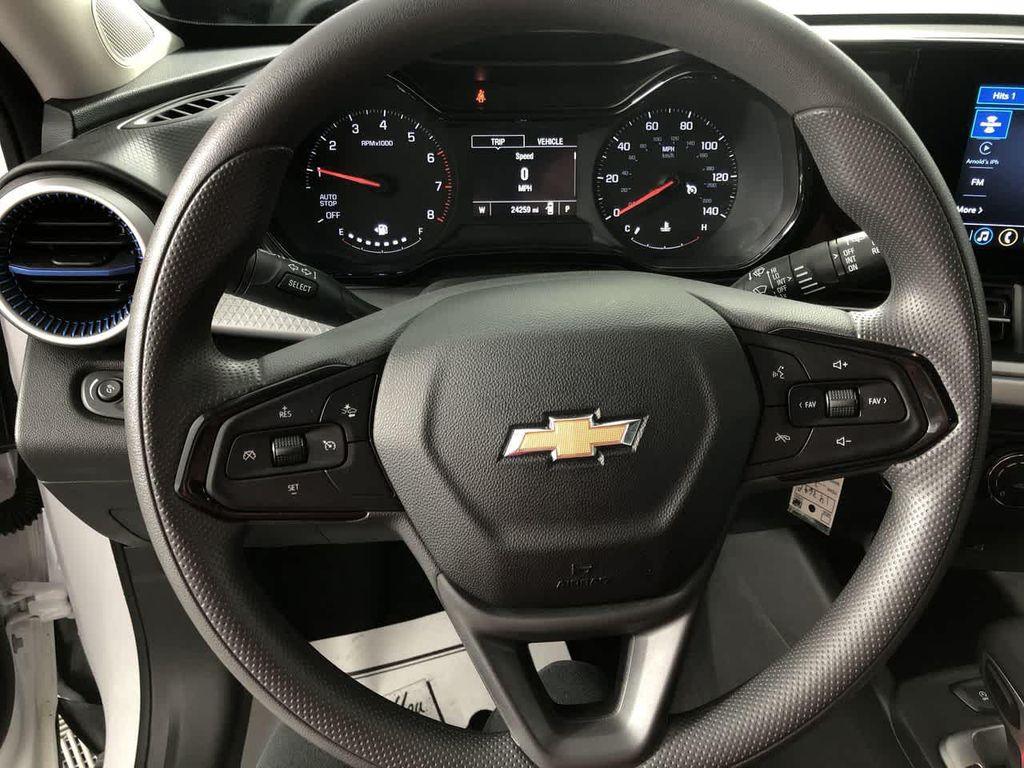 used 2025 Chevrolet Trax car, priced at $18,750