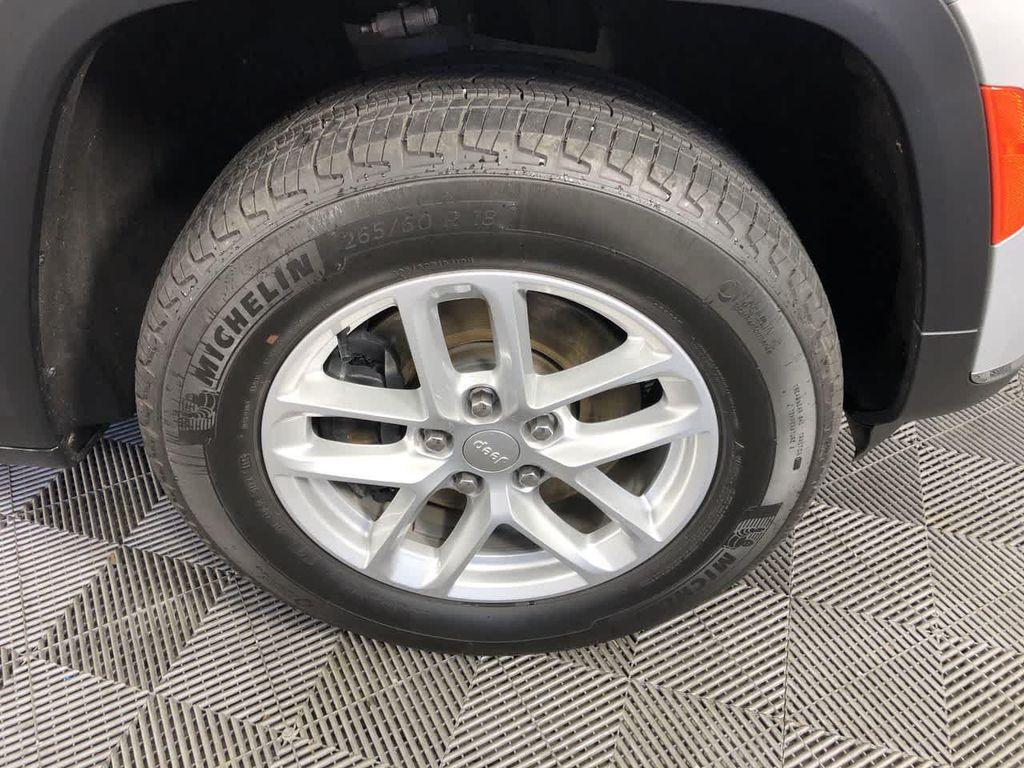 used 2024 Jeep Grand Cherokee L car, priced at $28,750