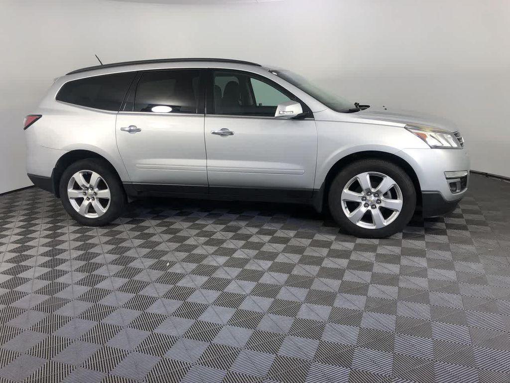 used 2016 Chevrolet Traverse car, priced at $9,900