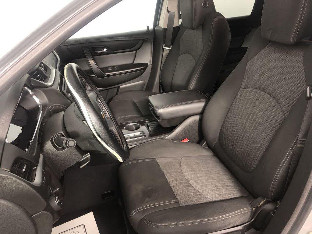 used 2016 Chevrolet Traverse car, priced at $9,900